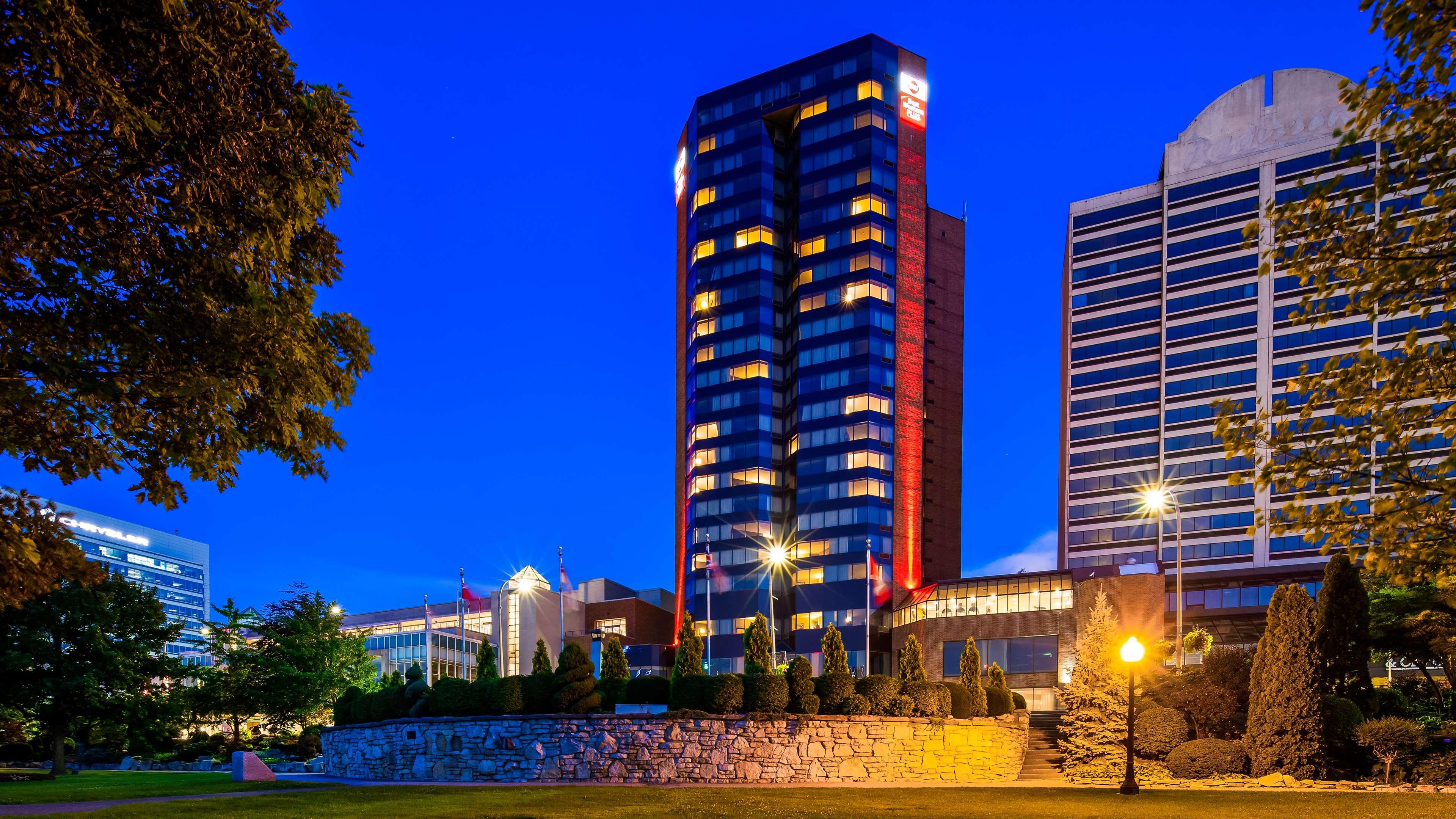 Best Western Plus Waterfront Hotel Windsor Ngoại thất bức ảnh