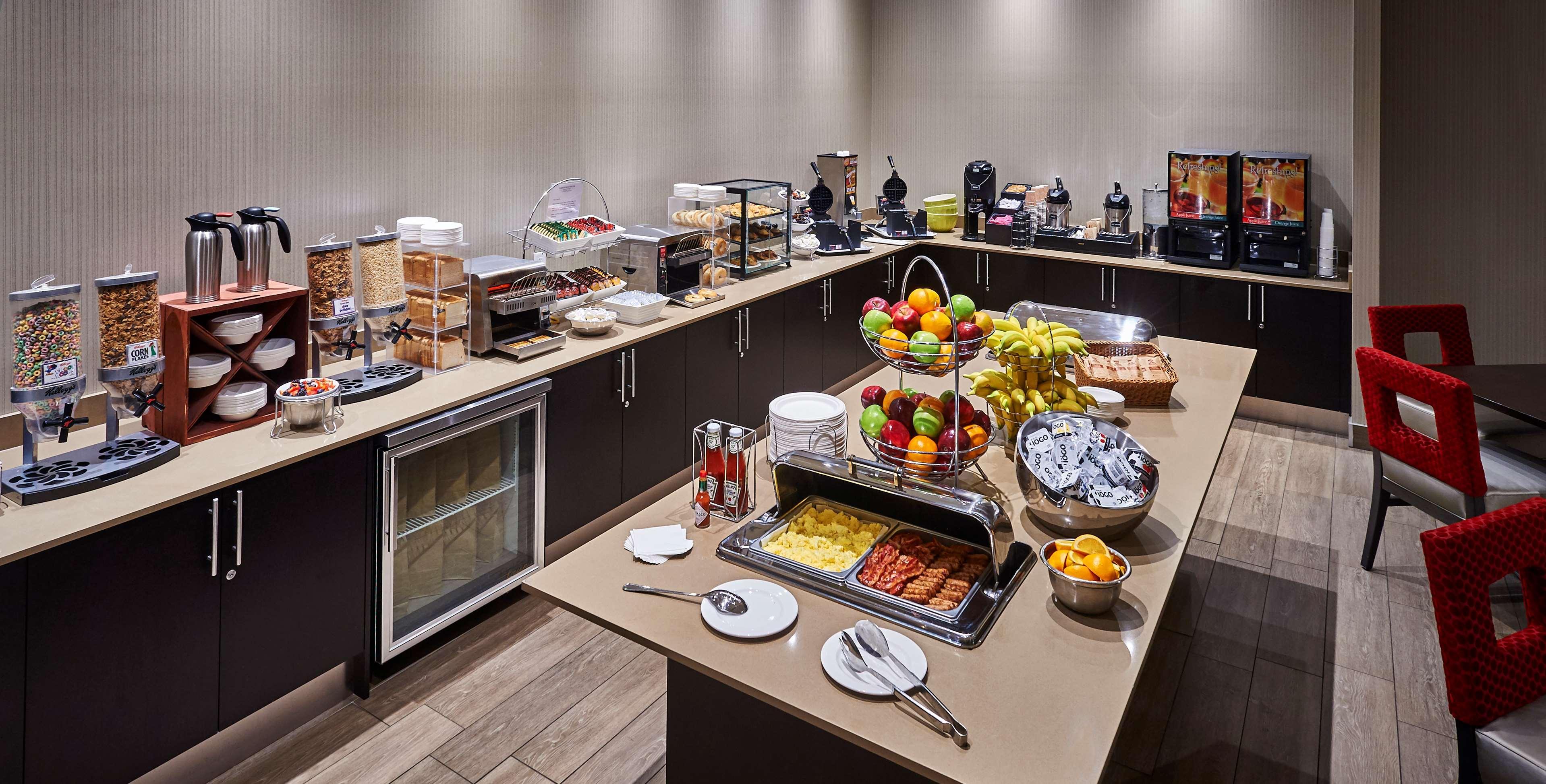 Best Western Plus Waterfront Hotel Windsor Ngoại thất bức ảnh